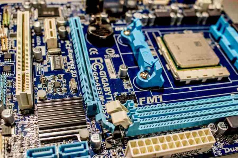 How To Identify BIOS Chip On Motherboard